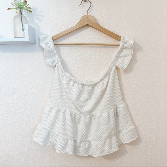 ✨ 3/$20 UO white polka dot off the shoulder babydoll top - Picture 2 of 4